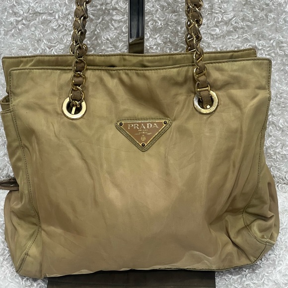 Prada Brown Tessuto Catena Quilted Nylon Shoulder Bag - Picture 2 of 16